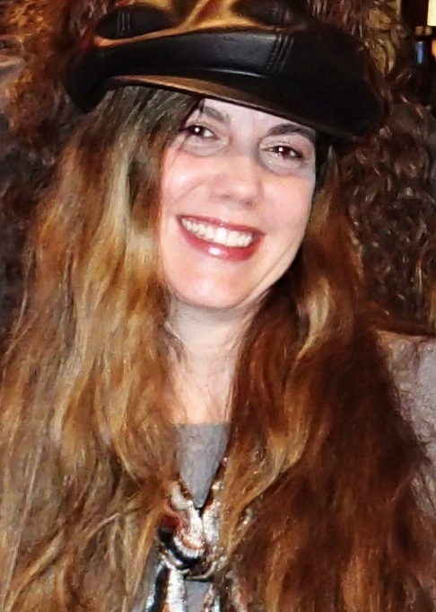 Angela J Murray